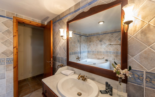 Troodos Mature Pine Chalet