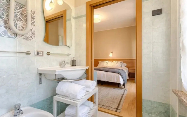 Vignola Rooms Avio