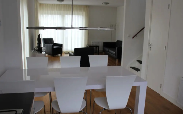 Comfortable Villa With Combi-microwave, Near Terherne