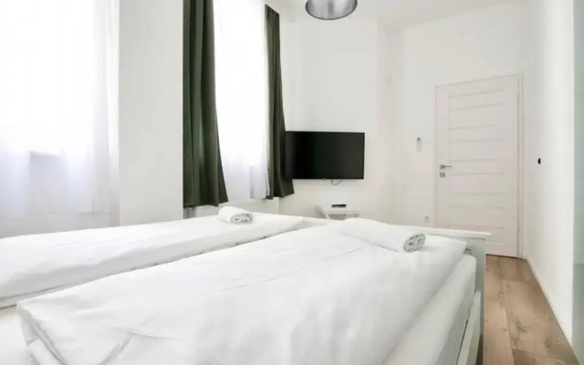 Premium Apartment by Hi5-Vaci str. 3 bedroom (220)