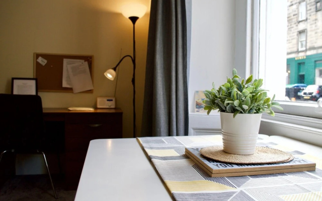 2 Bedroom In Old Town