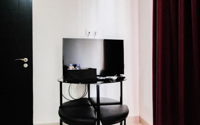 Simply Furnished 1BR @ Skyline Paramount Apartment