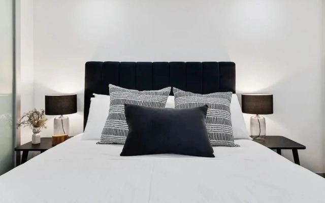 Beautifully Cosy St Kilda Apartment