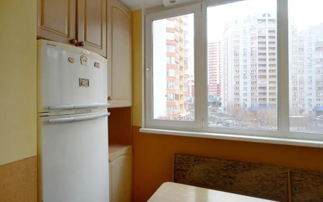 Apartment on Urlivska Street 10a