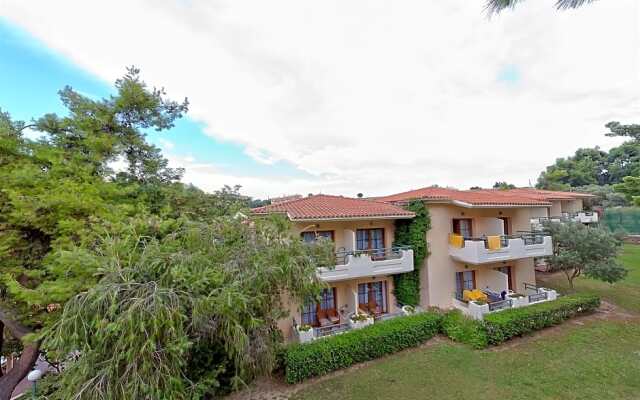 Possidi Holidays Resort & Suite Hotel вид на фасад