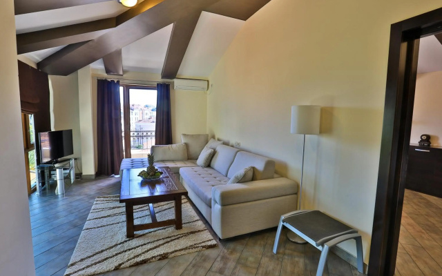 Lucic Rooms & Suites