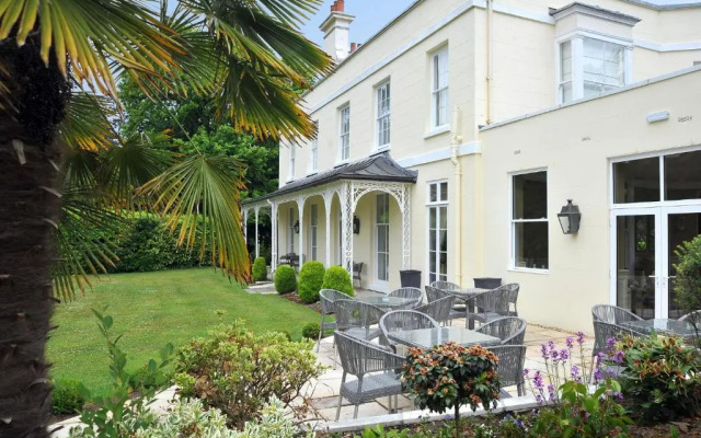 St Elizabeth's House