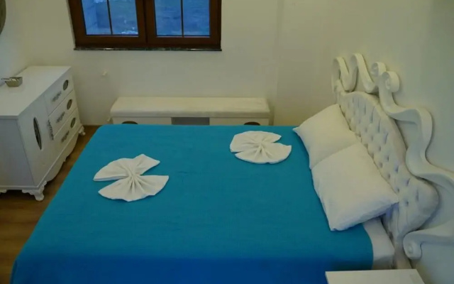 Gorgeous Villa with Private Pool in Antalya 1
