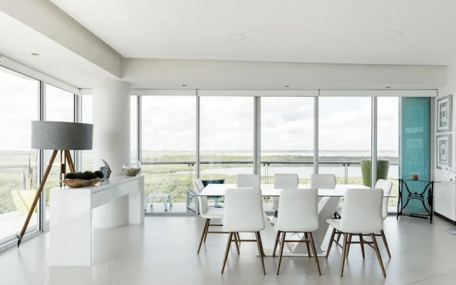 Beautiful Beachfront Apartments