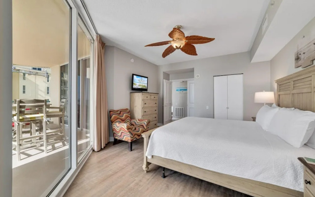 Beach Colony East 15c-penthouse