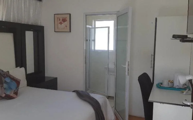 Mentor Guest House