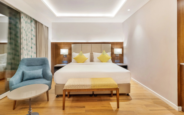Golden Tulip Vagator