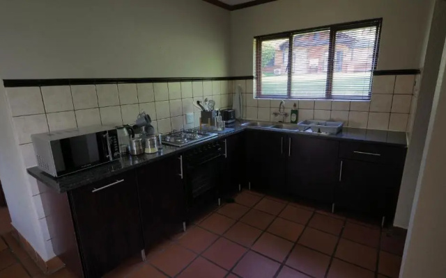 Greenway Woods Self Catering Unit no 9, Whiteriver