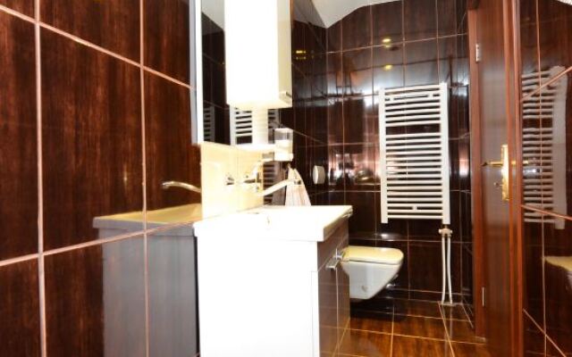 Отель & Accommodation Stojic Сербия, Нови Сад - отзывы, цены и фото номеров - забронировать отель & Accommodation Stojic онлайн вестибюль