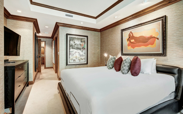 The Ritz-Carlton Club, Vail