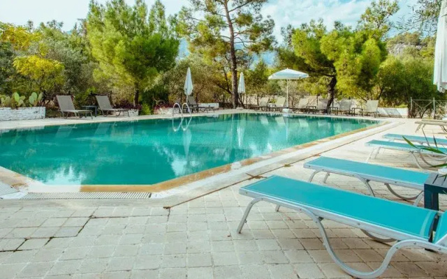 Eski Yeni Tatil Evi