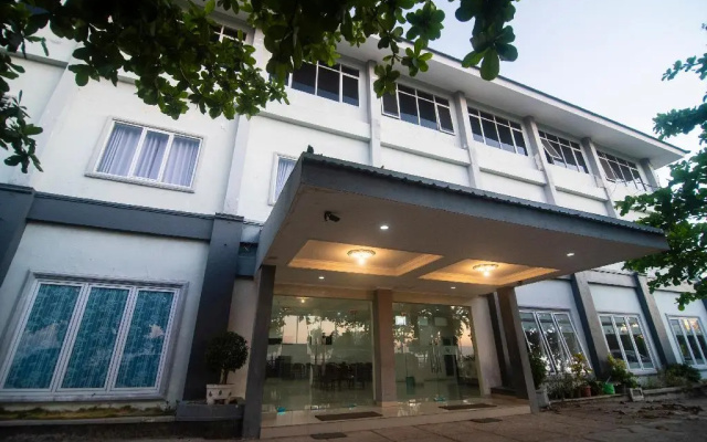 OYO 1401 Hotel Maya