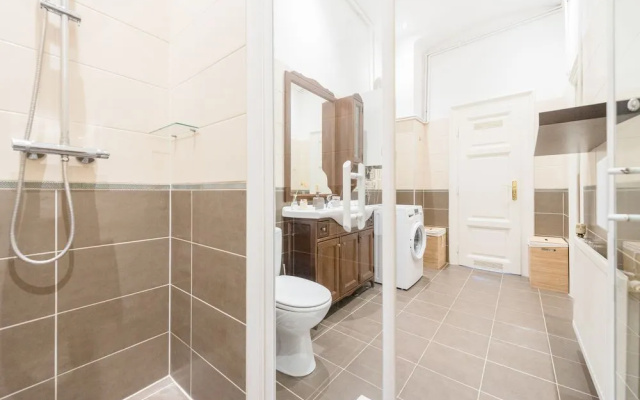 Oasis Apartments - Broadway II