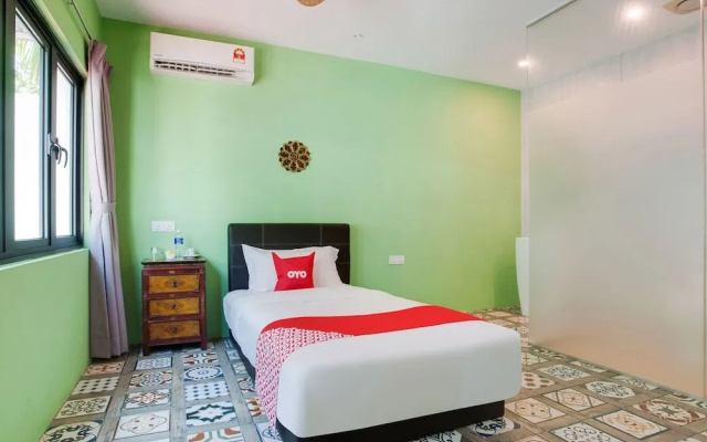 Oyo Capital O 89353 Nostalgia Boutique Hotel & Restaurant