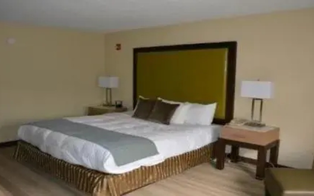 丽笙亨茨维尔机场酒店(Radisson Hotel Huntsville Airport)