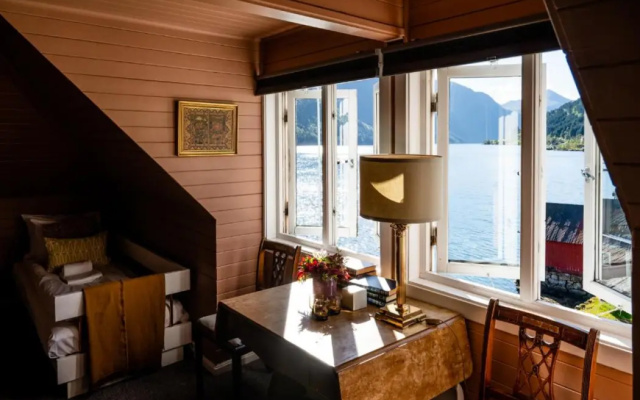 Fjærland Fjordstove Hotell