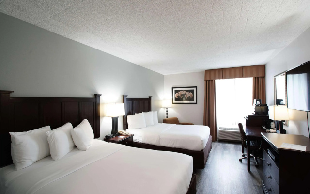 Best Western Paramus Hotel & Suites
