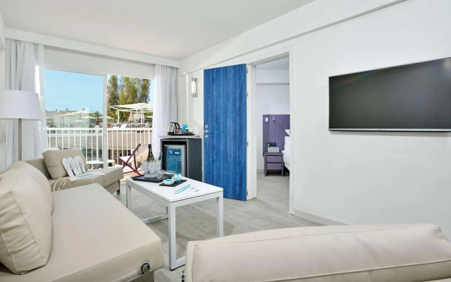 Отель Sol House Mallorca