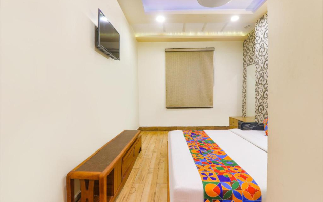 Fabhotel Shree Pushpraj