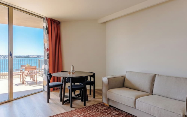 Upon Harbor - Seixal Bay Hotel