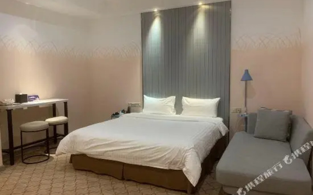 KARE HOTELS (Shenzhen Buji East Station shop)