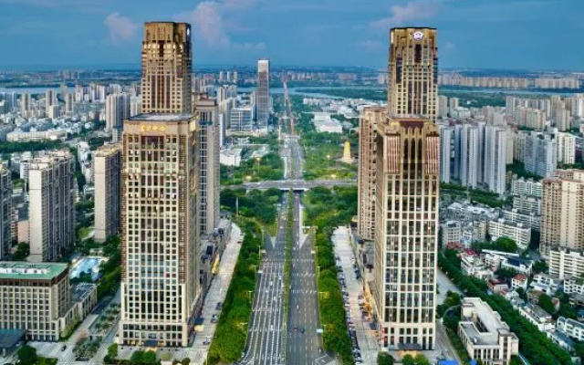 Elong R.YUN Hotel (Haikou Riyueguangchang Duty Free Shop)