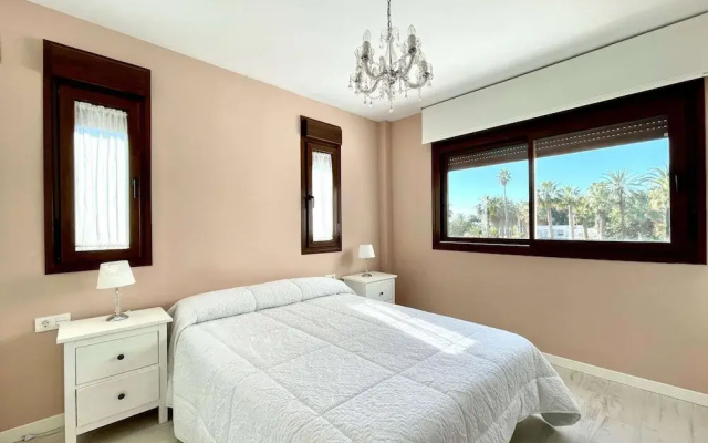 Villa With Private Pool Near Beach