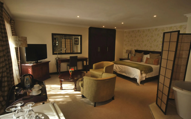 Lourie Lodge