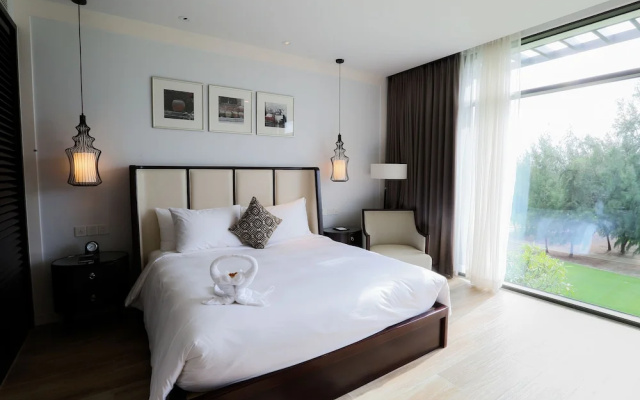 Montgomerie Links Hotel & Villas