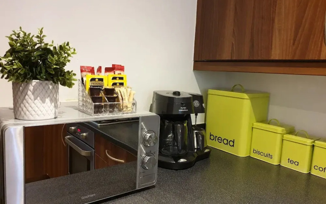 Liverpool Short Stay-Belmont Suite