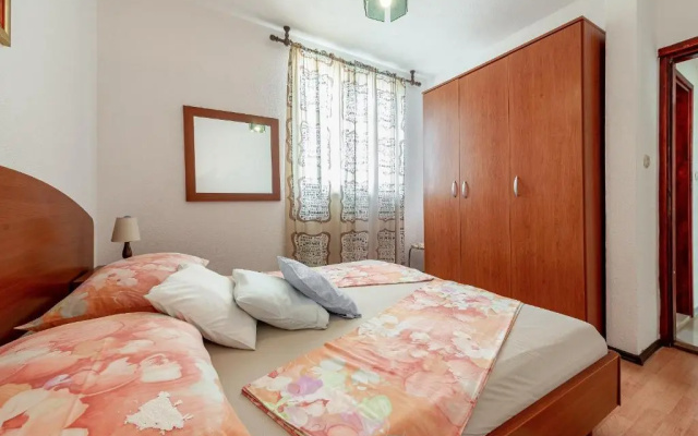 Apartments Roje