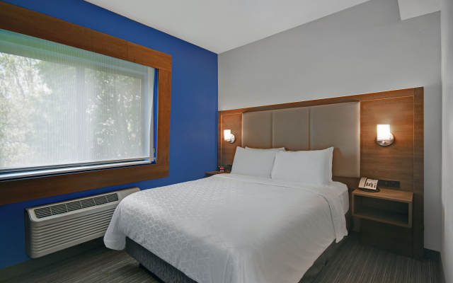 Holiday Inn Express Adrian by IHG