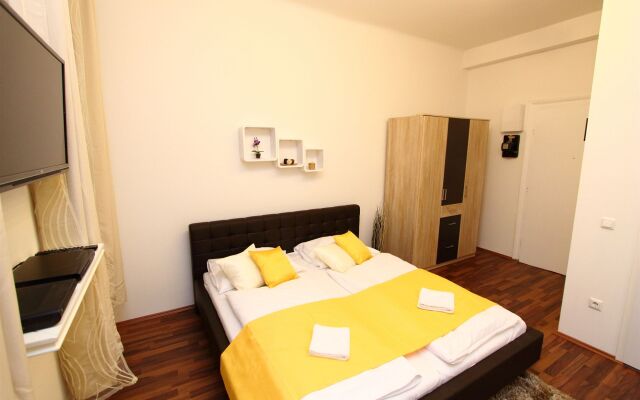 Отель Checkvienna – Apartment Friedrich-Kaiser-Gasse Австрия, Вена - отзывы, цены и фото номеров - забронировать отель Checkvienna – Apartment Friedrich-Kaiser-Gasse онлайн вид на фасад