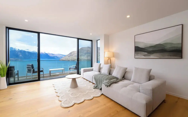 The Alpine Lakeview Luxe Retreat