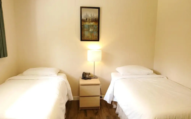 The Hitching Post Motel