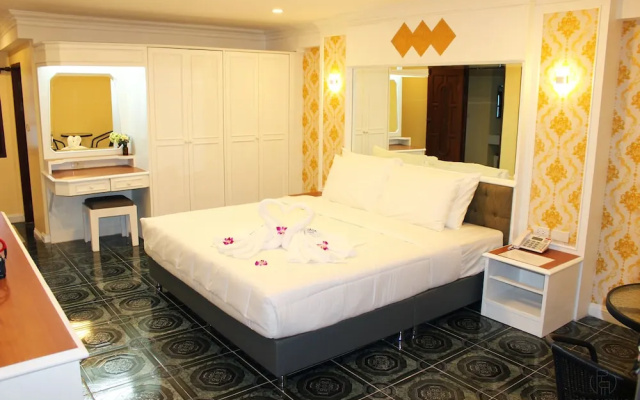 Rest at Ratchada Hotel