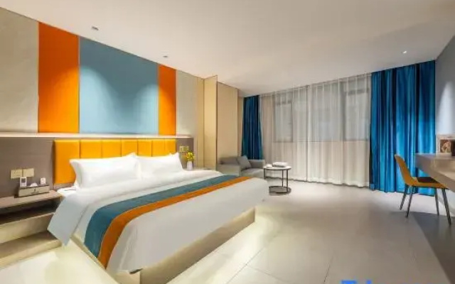 Xingman Light Luxury Apartment (Zhucun Subway Station)