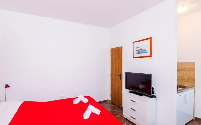 Miracle Apartments