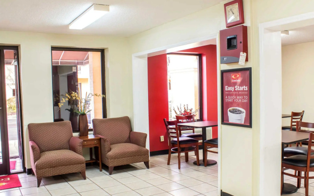 Econo Lodge Research Triangle Park