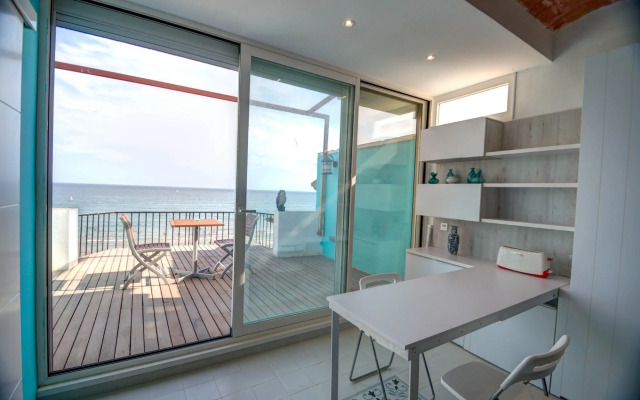 Blue Sea Front