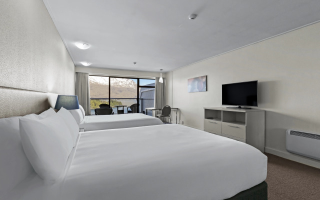 Copthorne Hotel and Apartments Queenstown Lakeview