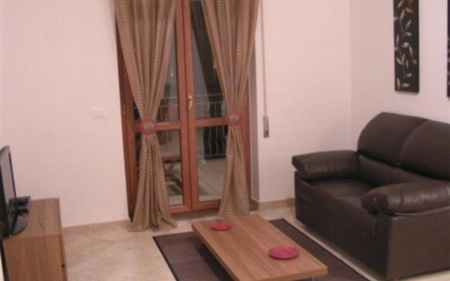 Clean Apartment Near Beach - Marinella Mare II
