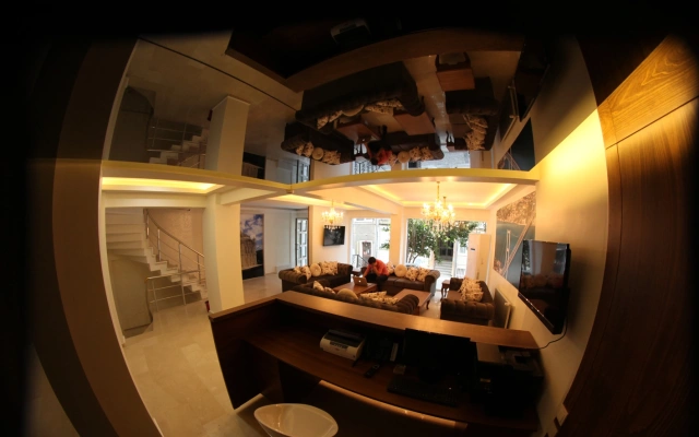 Elite Dumanlar, Istanbul