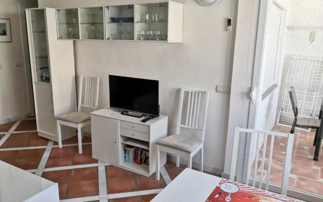 Skol 536C by Completely Marbella