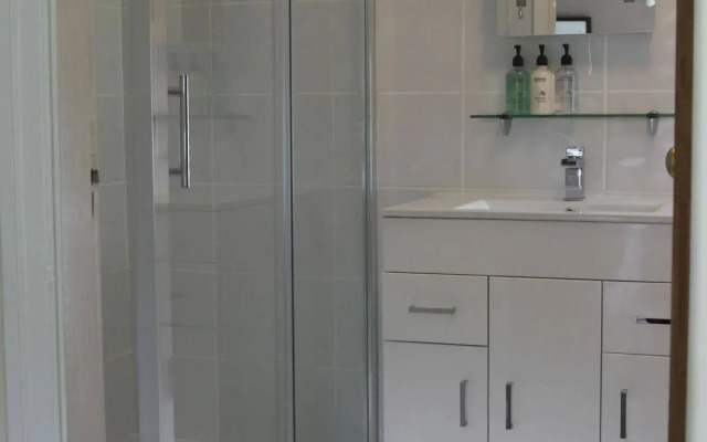 Broadwell Guest House